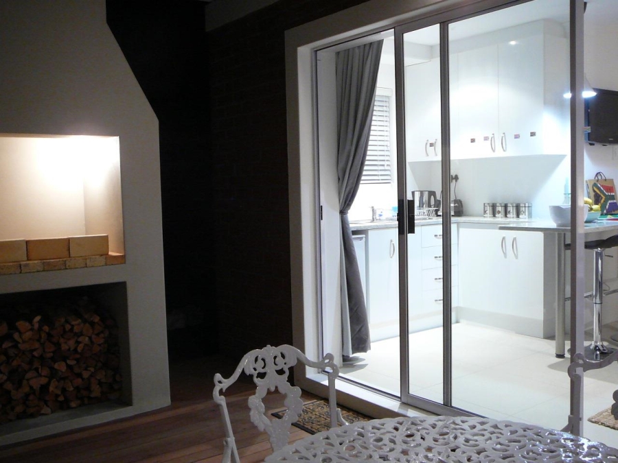 To Let 1 Bedroom Property for Rent in Summerstrand Eastern Cape